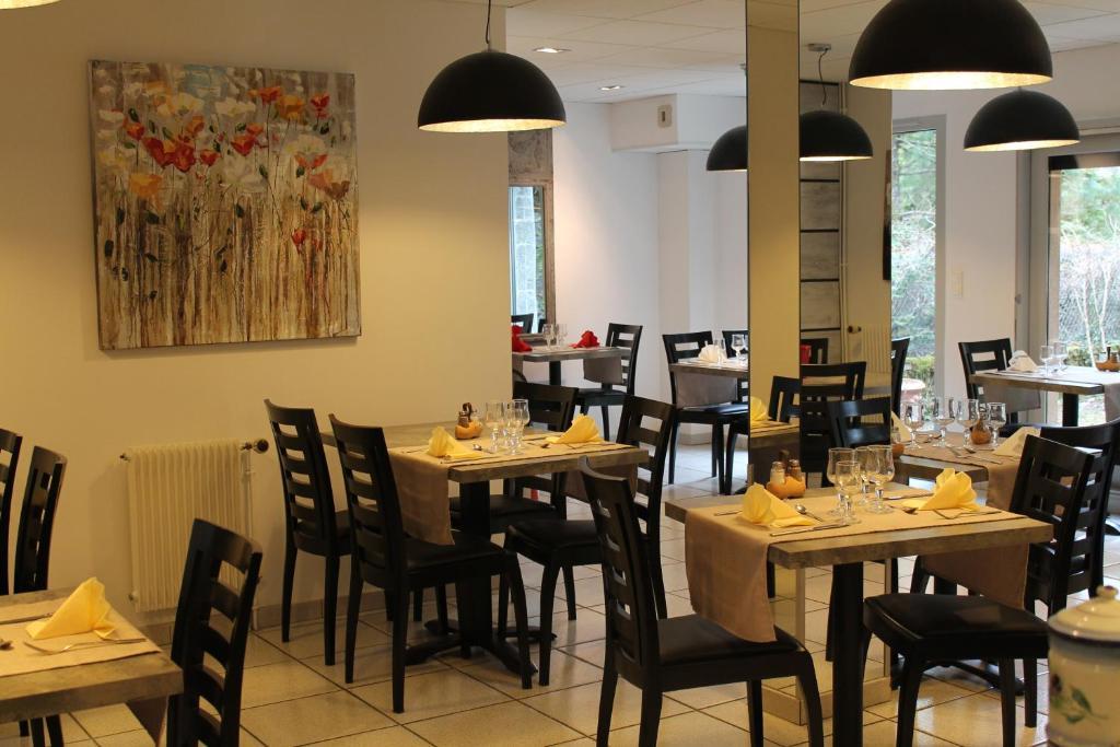 Hotel Restaurant Aux Genets D'Or Mandailles-Saint-Julien Eksteriør billede